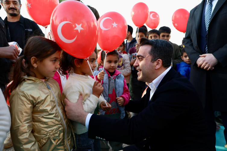 YTB'den Bayırbucak'ta 500 kişilik 'Kardeşlik İftarı'